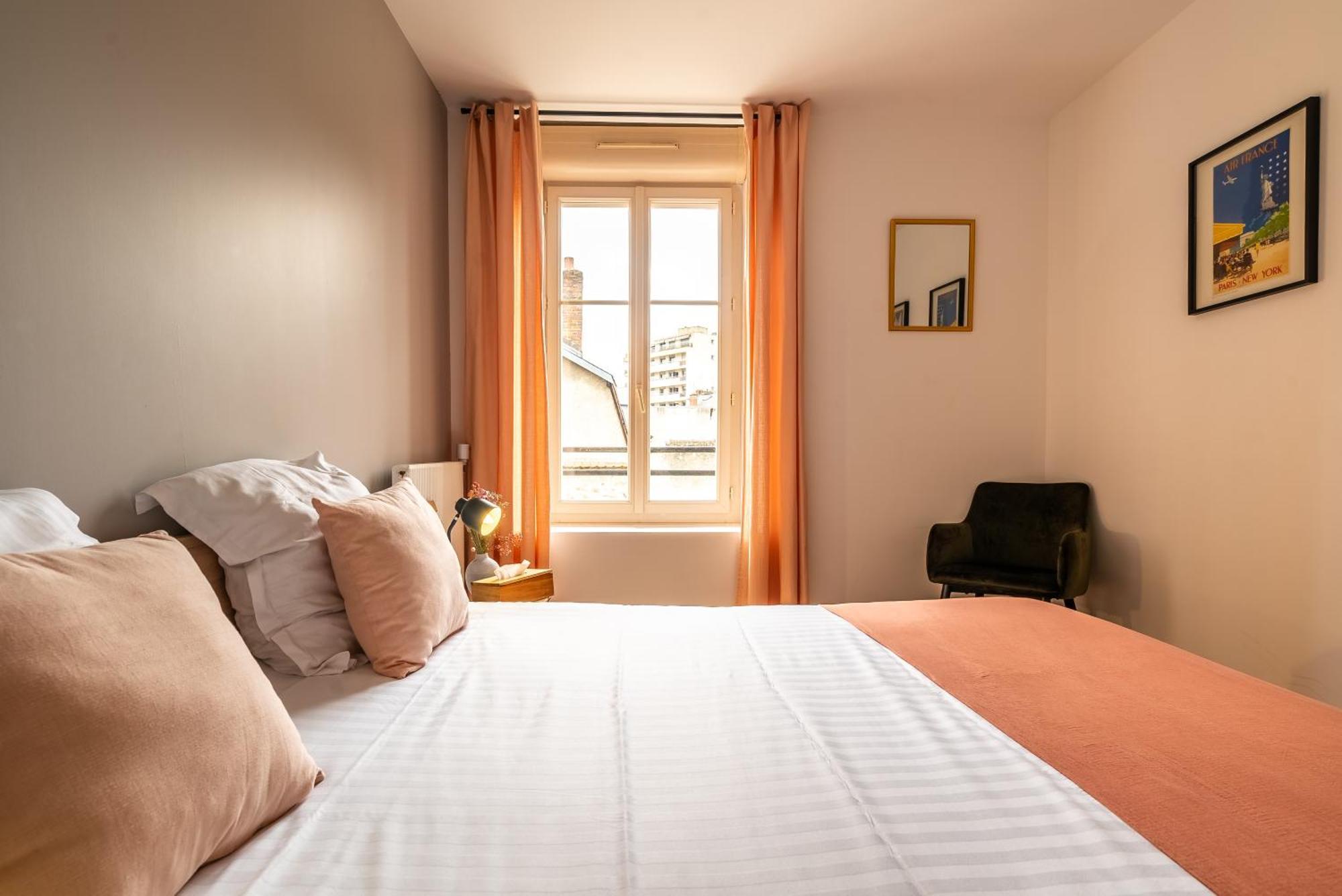 Mon Appart'Hotel - Gare De Limoges - Appartement Familial - Parking En Supp מראה חיצוני תמונה